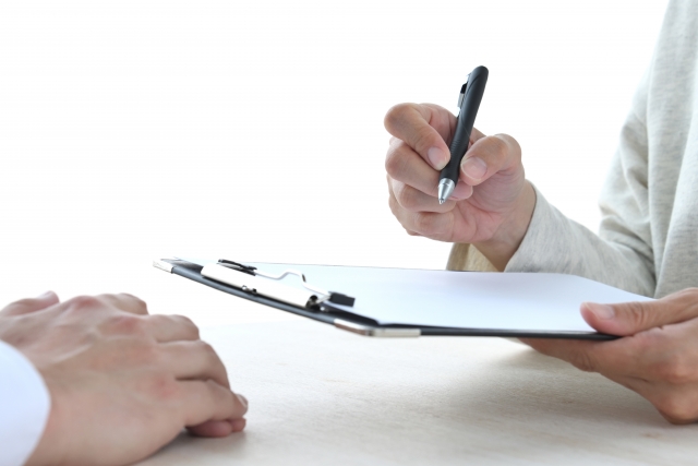 契約書で「業務委託」と書けば安心なのか？